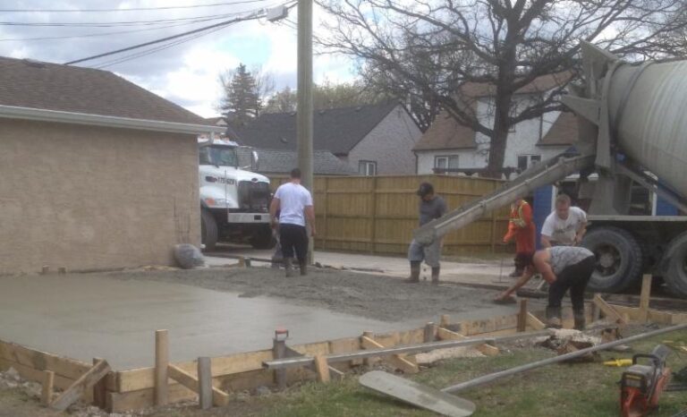 65348 bayward builders ltd. garage builders in winnipeg 768x466