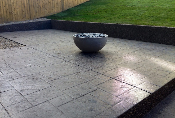 65789 blue lake contracting