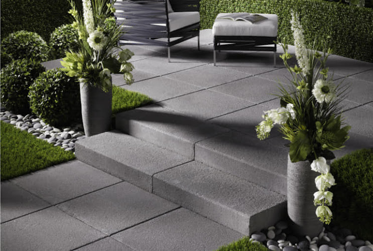 67906 entretien laurentides inc