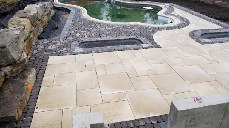 70358 les paves prestige 768x431