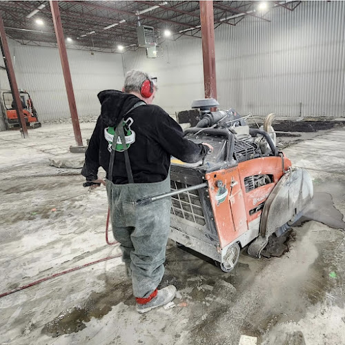 70390 les services de beton universel ltee entrepot warehouse