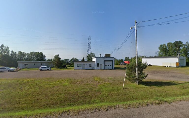 70570 lush concrete landscape 768x480