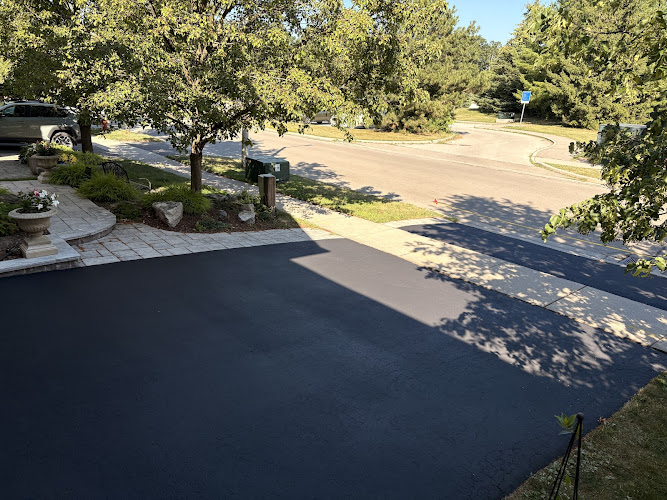 79208 prime source quality asphalt sealing landscaping