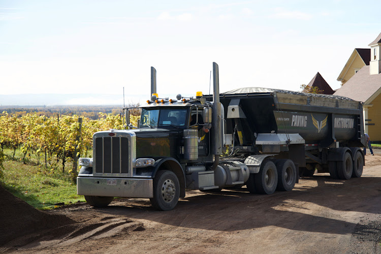 81653 von paving and construction